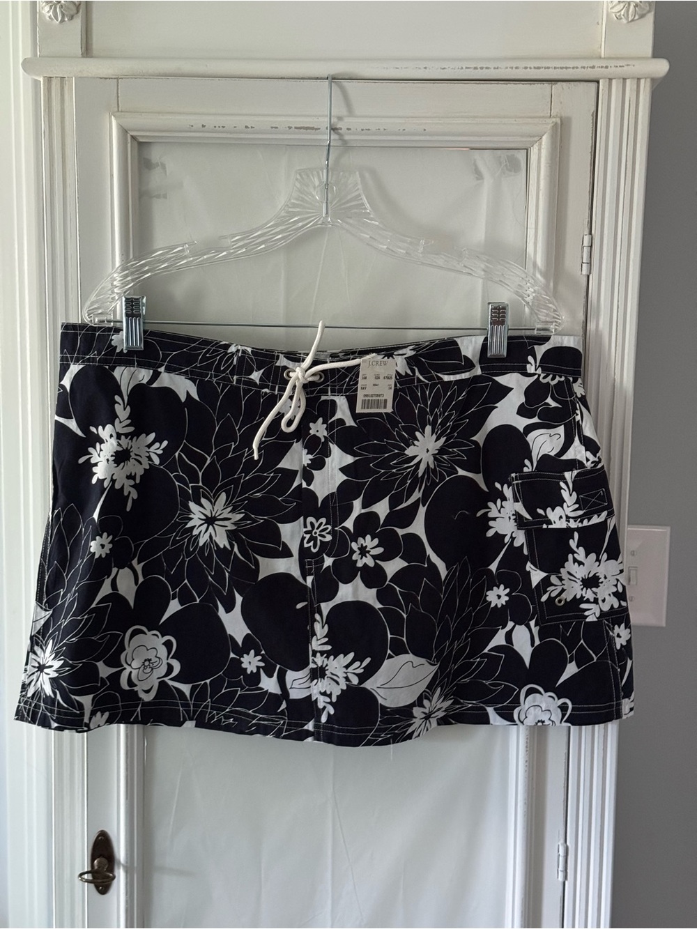 NWT J. Crew Navy and White Floral Swim Skirt with Zipper and Drawstring Size 14